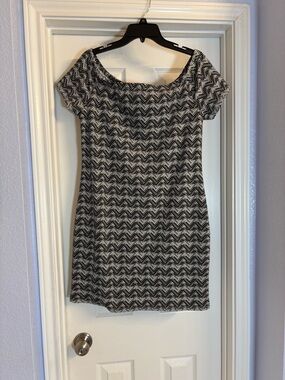 Xhilaration Black & White Zigzag Knit Mini Dress